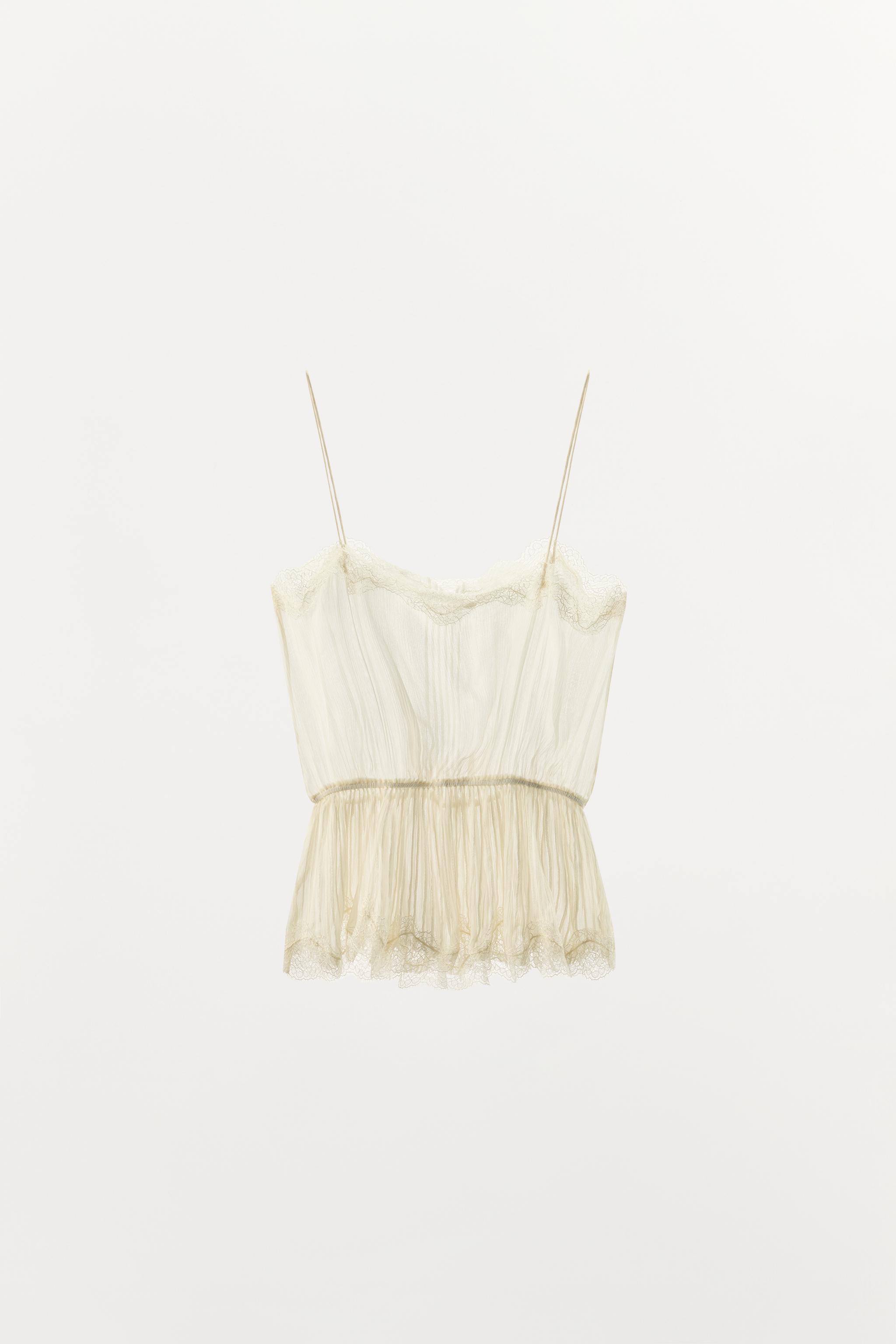 TOP EN GEORGETTE PLISSÉ ET DENTELLE